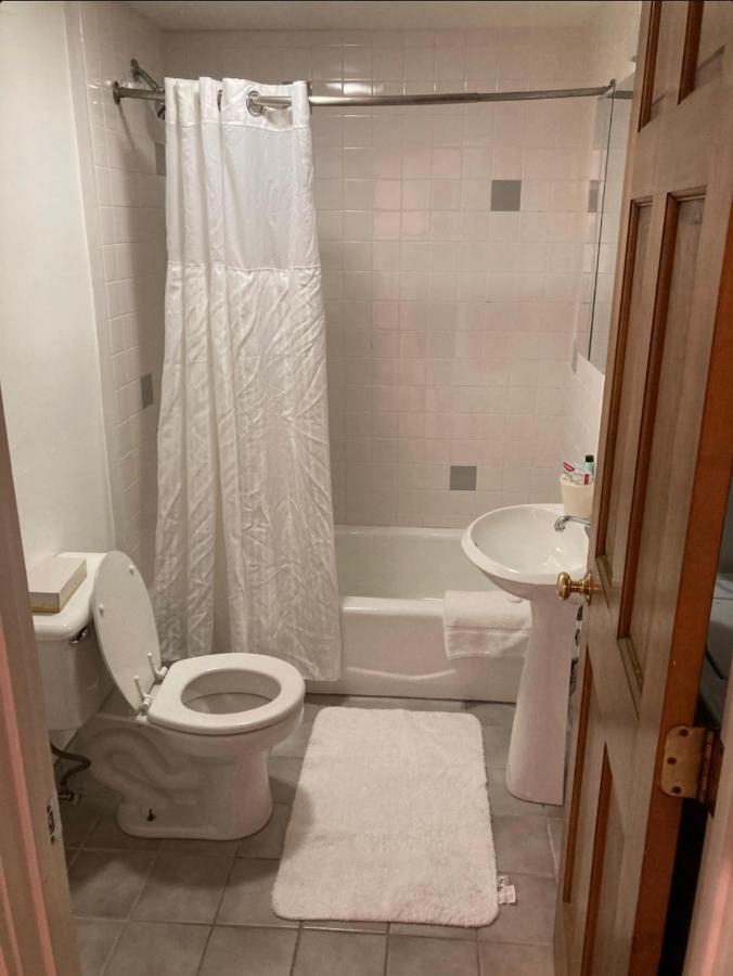 Apartamento Near State House Park 30 Day Stays